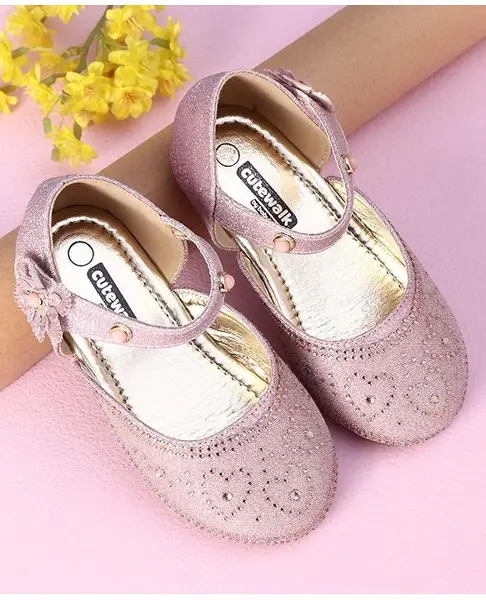 Cute Walk by Babyhug Sandals with Floral Applique - Pink
