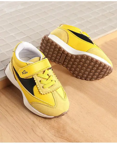 Babyoye Sneakers with Velcro Closure - Yellow