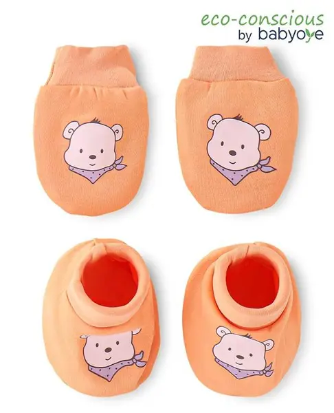 Babyoye 100% Cotton with Eco Jiva Finish Mittens & Booties Set with Bear Print - Orange